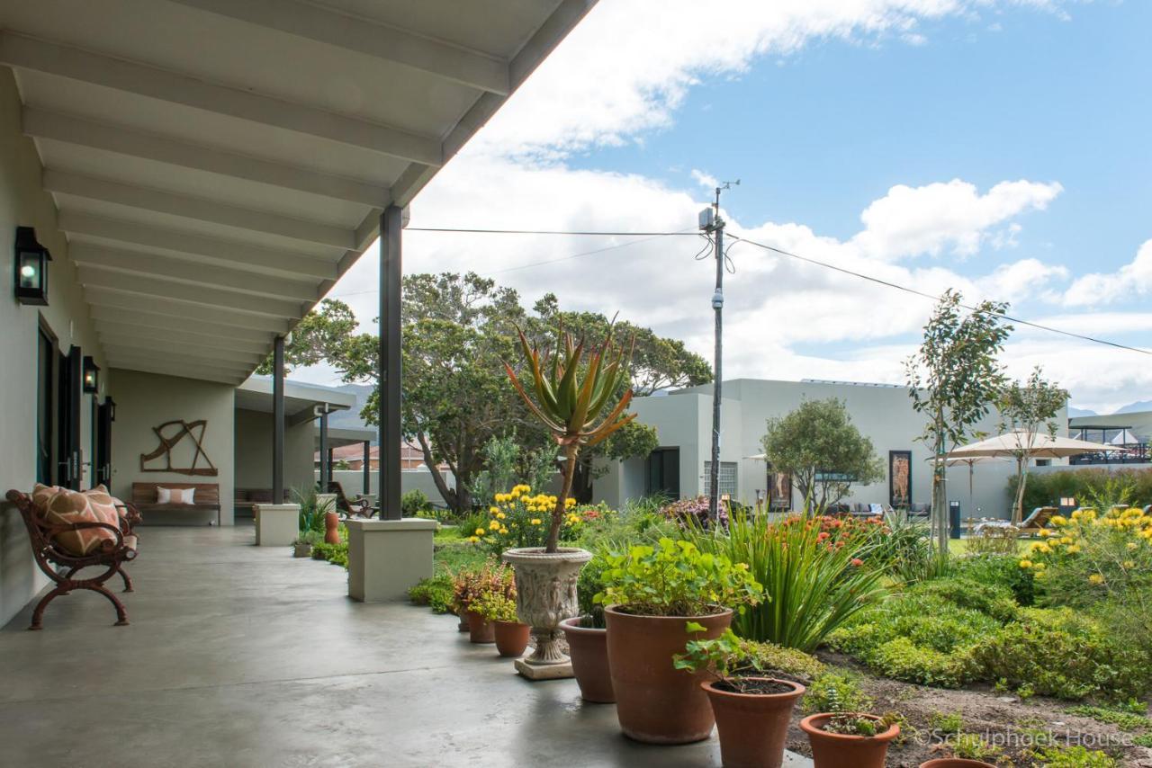 Schulphoek Seafront House Hermanus Extérieur photo The courtyard at the San Diego Center for Spiritual Living